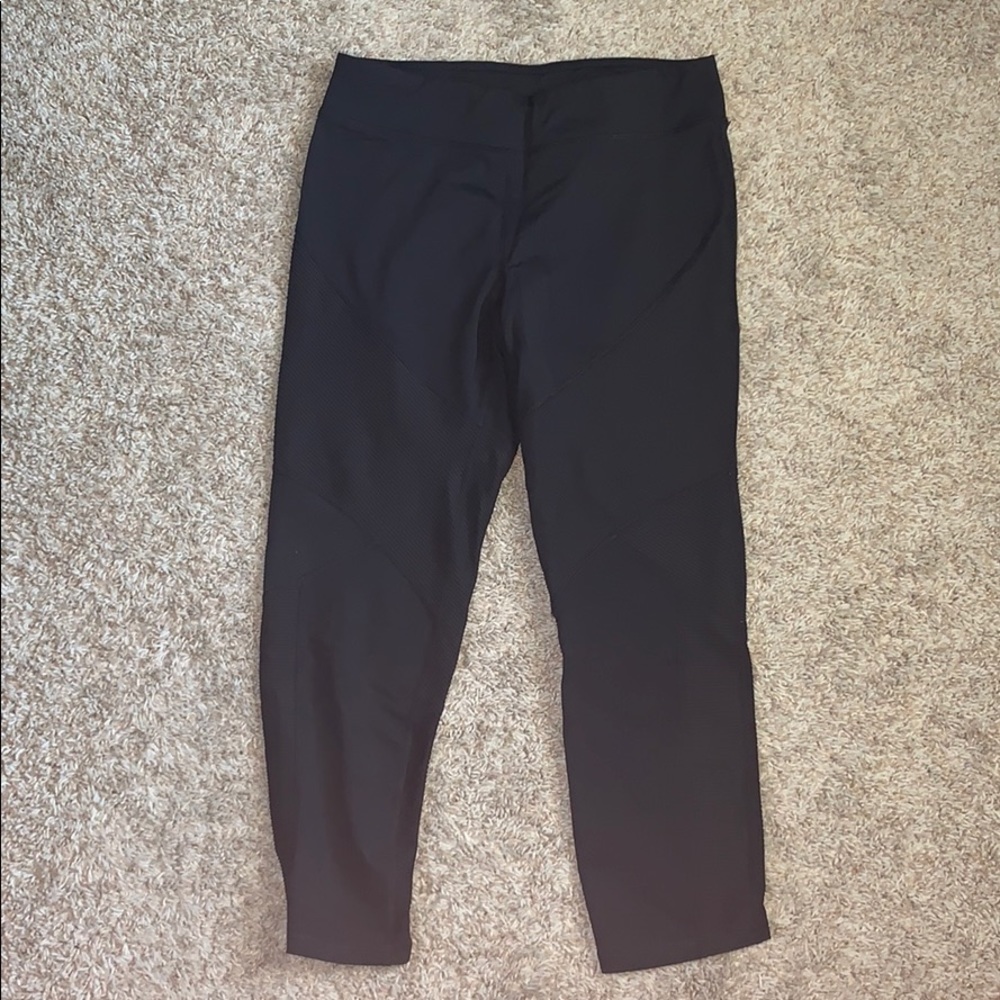 Cropped Champion Leggings with detailing